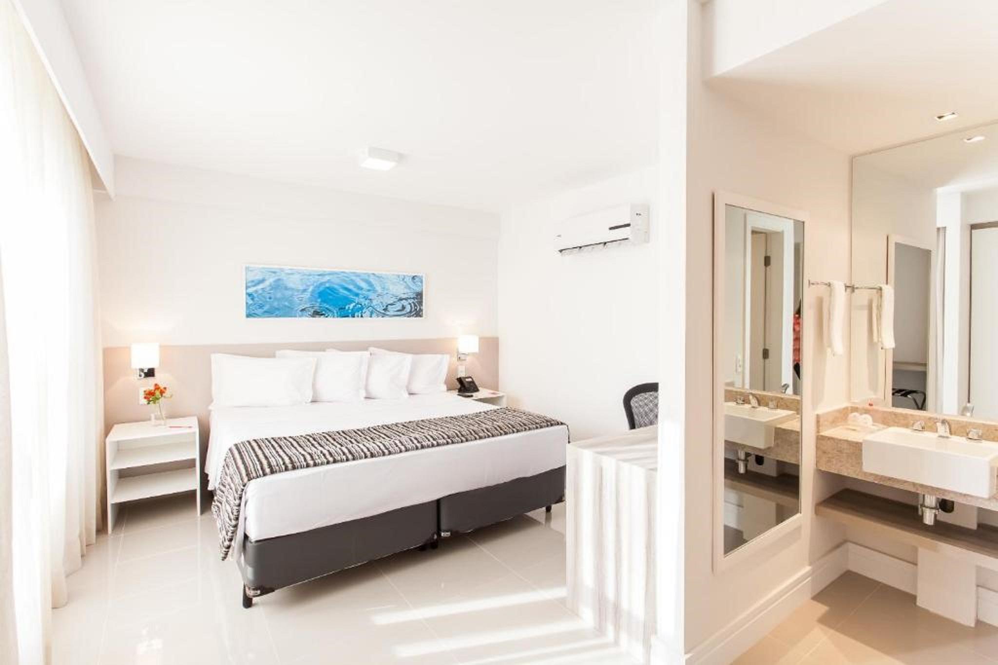 Ramada Hotel & Suites Campos Pelinca Campos dos Goytacazes Exteriör bild