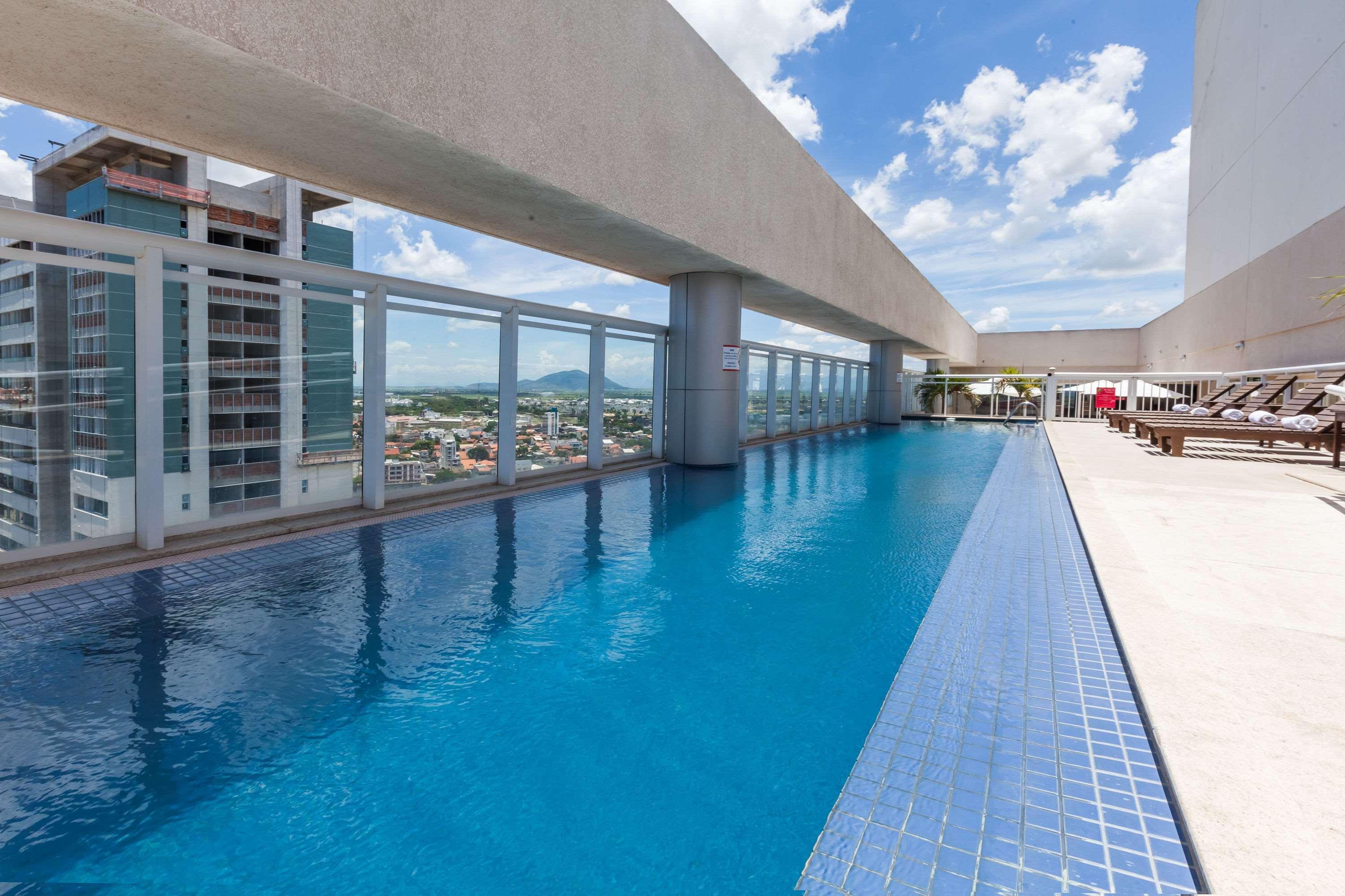 Ramada Hotel & Suites Campos Pelinca Campos dos Goytacazes Exteriör bild