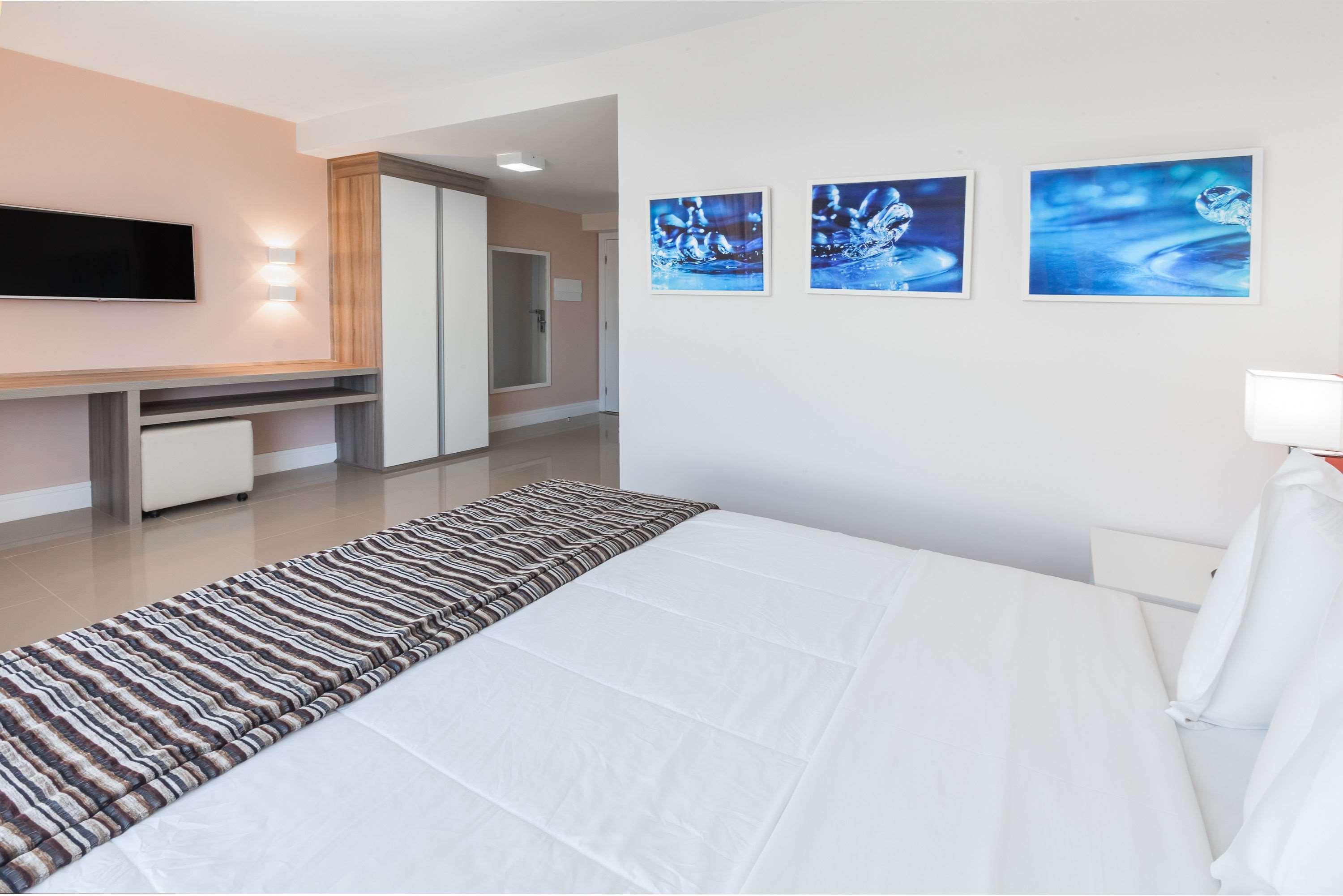 Ramada Hotel & Suites Campos Pelinca Campos dos Goytacazes Exteriör bild