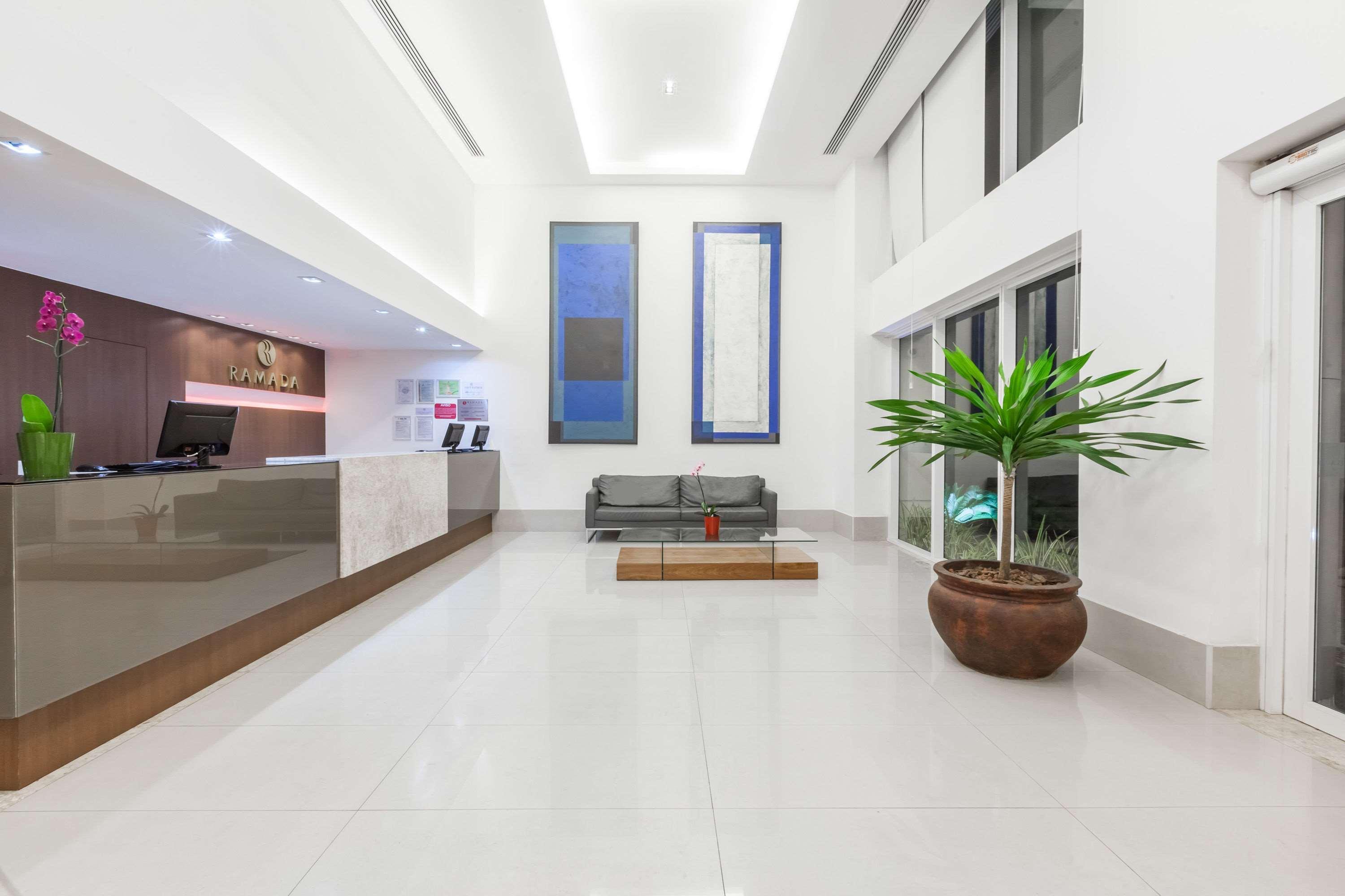 Ramada Hotel & Suites Campos Pelinca Campos dos Goytacazes Exteriör bild