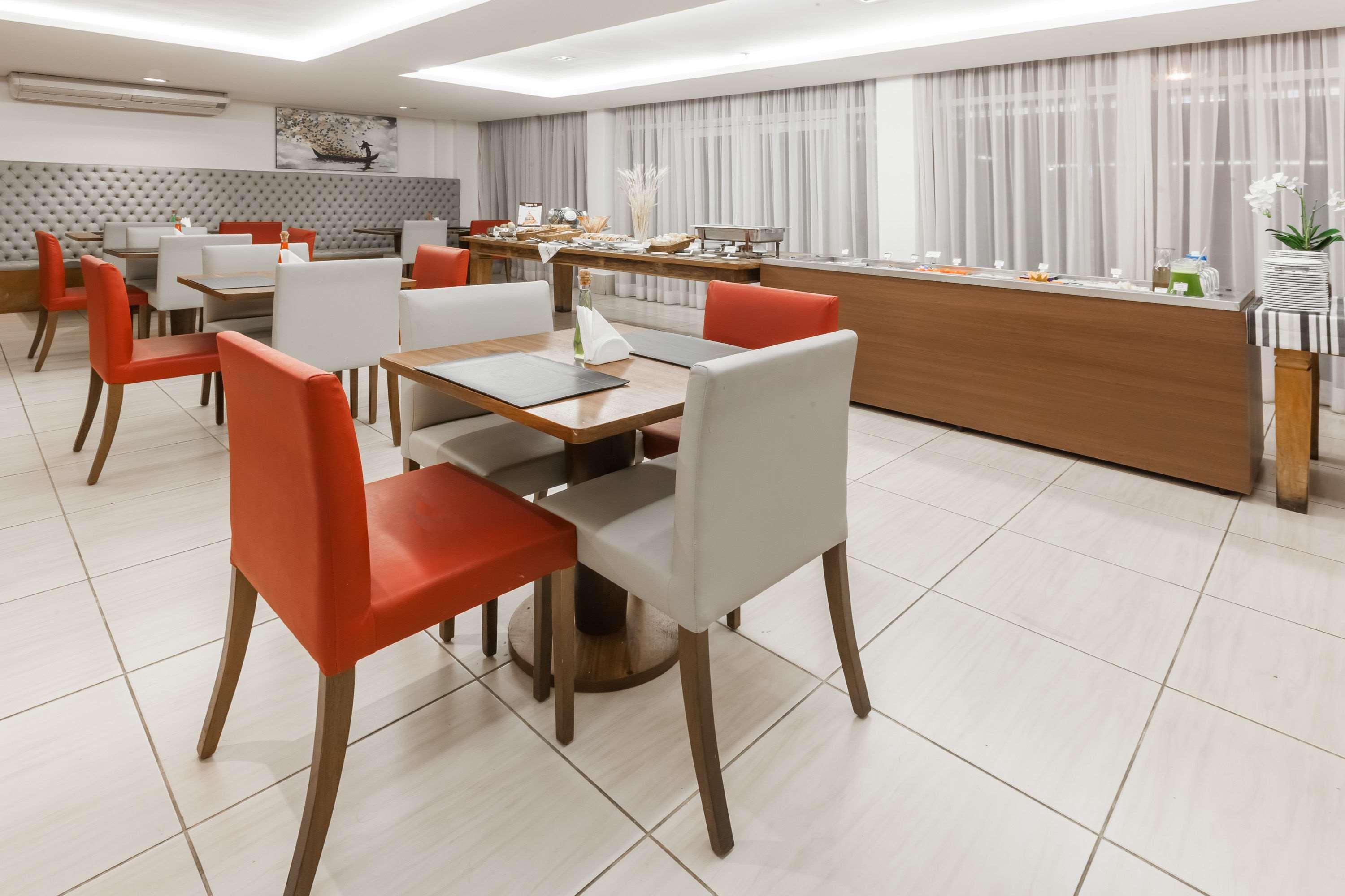 Ramada Hotel & Suites Campos Pelinca Campos dos Goytacazes Exteriör bild