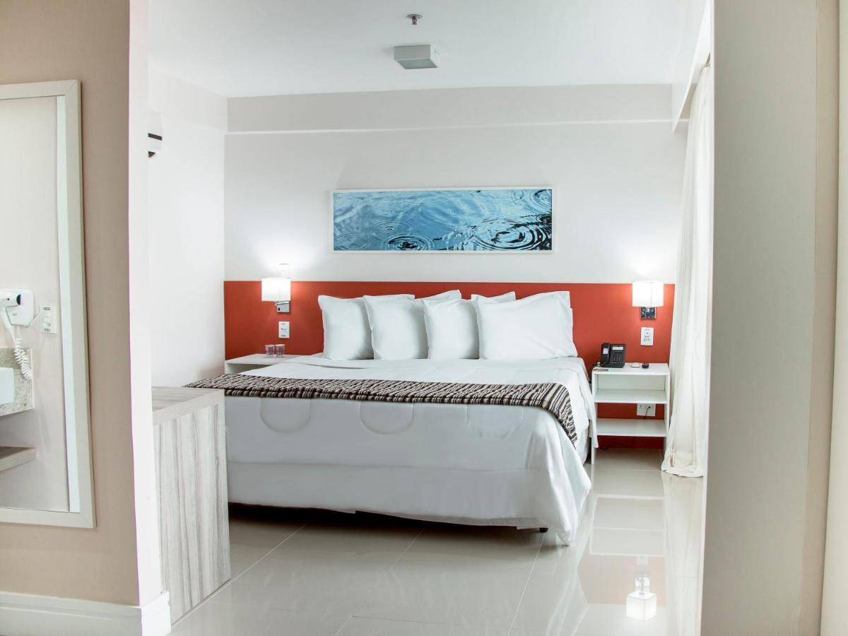 Ramada Hotel & Suites Campos Pelinca Campos dos Goytacazes Exteriör bild