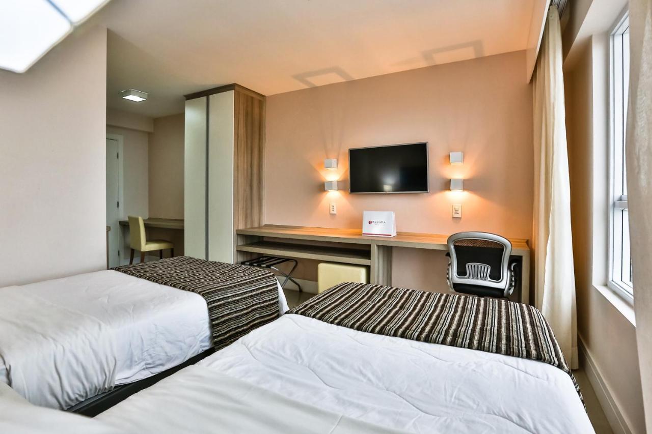 Ramada Hotel & Suites Campos Pelinca Campos dos Goytacazes Exteriör bild
