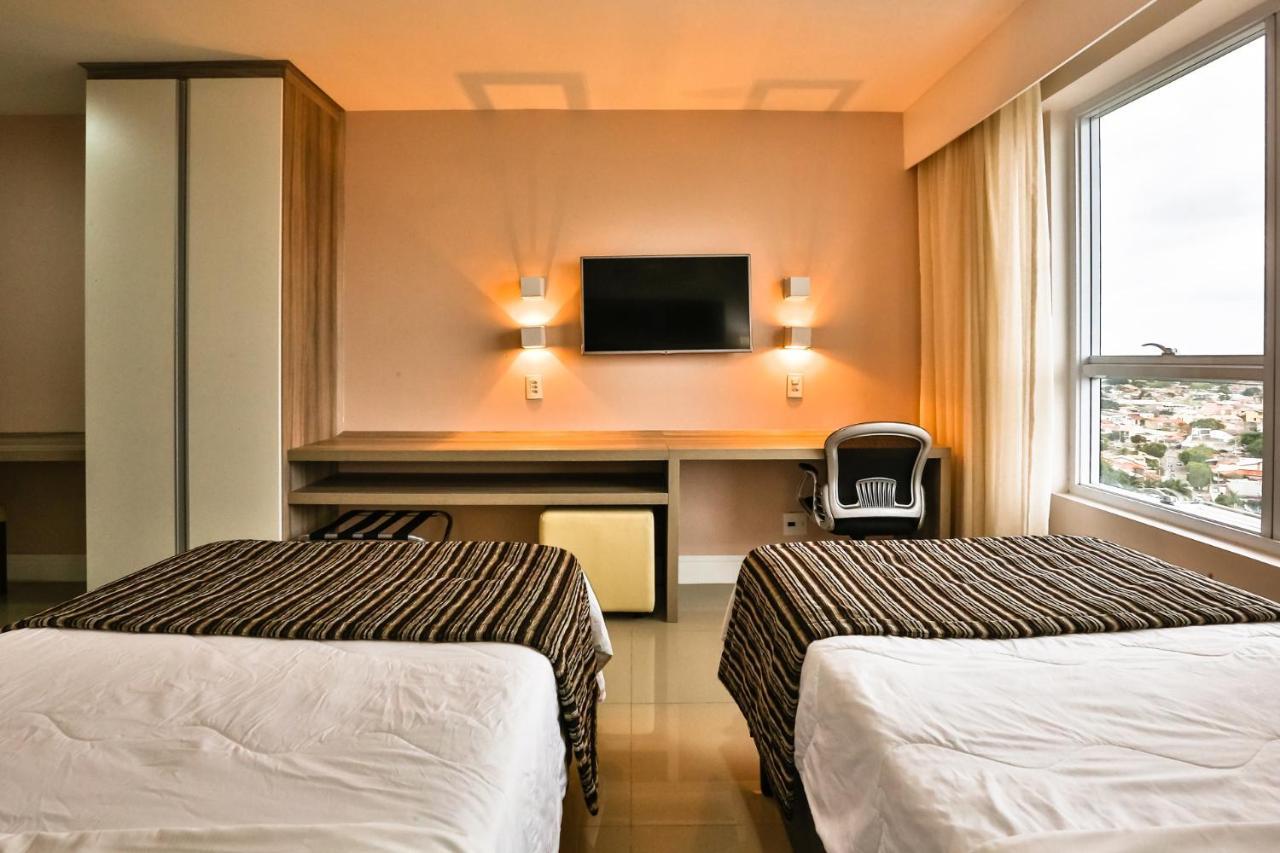 Ramada Hotel & Suites Campos Pelinca Campos dos Goytacazes Exteriör bild