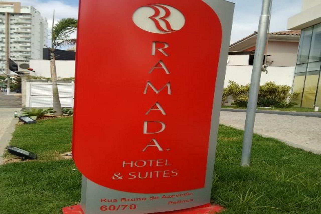 Ramada Hotel & Suites Campos Pelinca Campos dos Goytacazes Exteriör bild