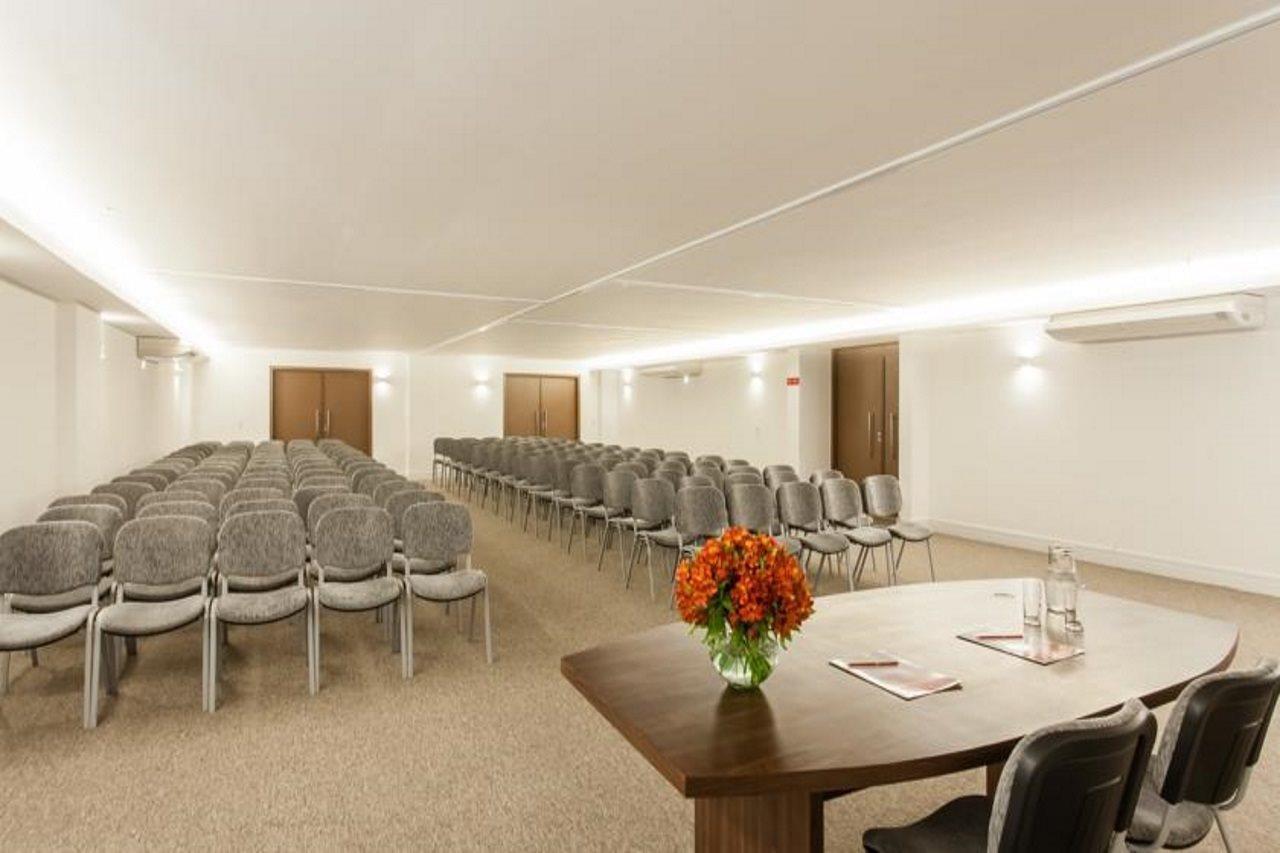 Ramada Hotel & Suites Campos Pelinca Campos dos Goytacazes Exteriör bild